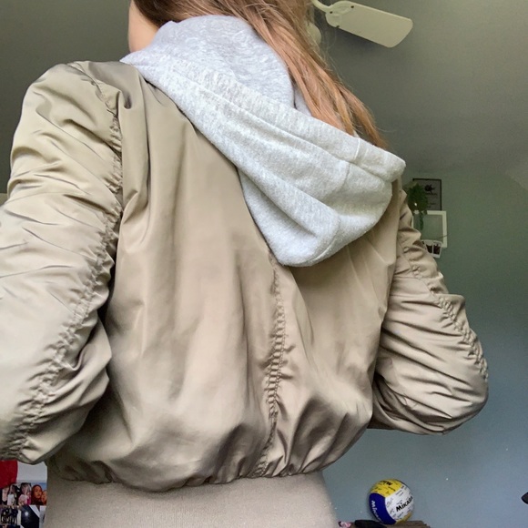 Coat - Picture 2 of 2